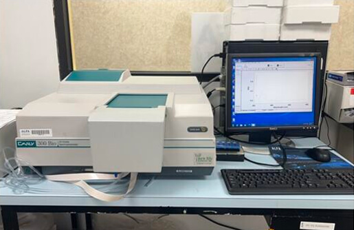 UV-Visible Spectrophotometer